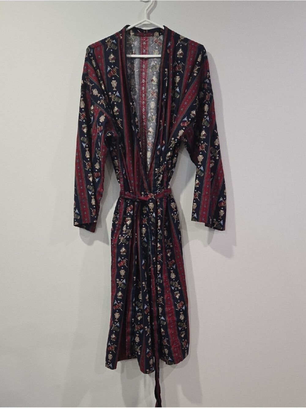 Retro Men's 80's/90's Golf Theme Printed Robe
